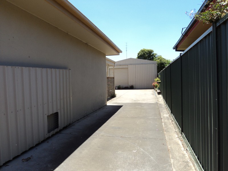 24 Smythes Road, Delacombe VIC 3356