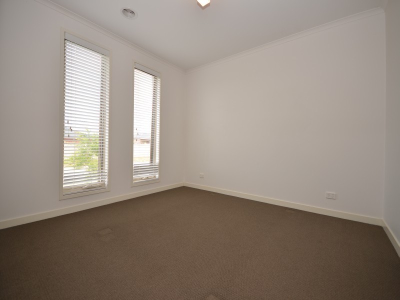 5 Oxley Bend, Alfredton VIC 3350