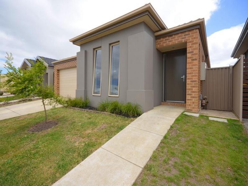 5 Oxley Bend, Alfredton VIC 3350