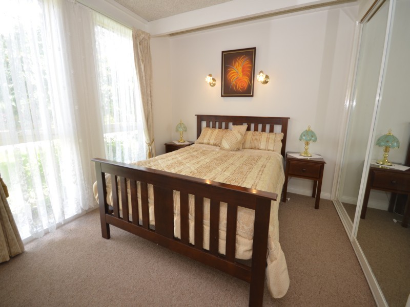 16 Howe Street, Miners Rest VIC 3352