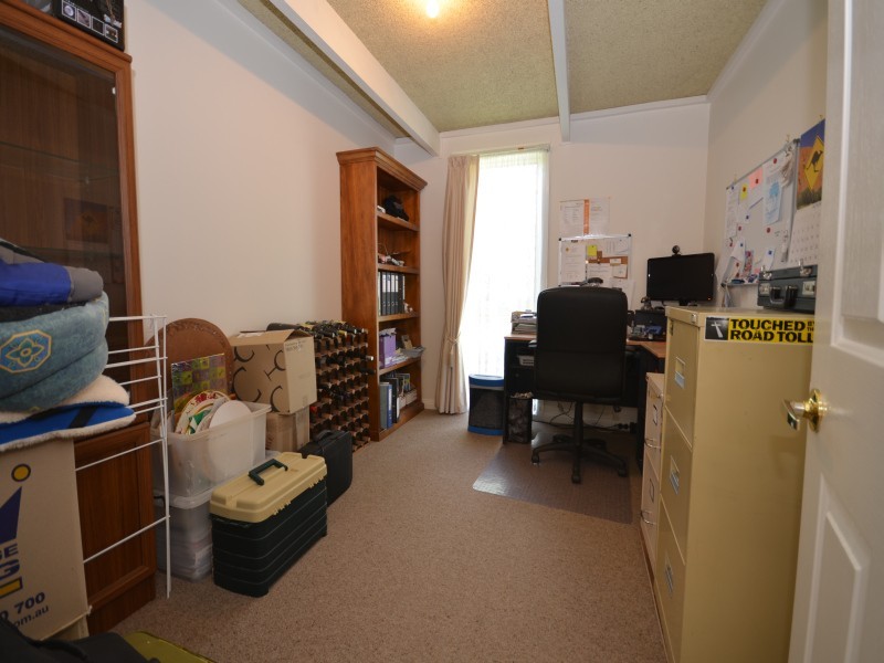 16 Howe Street, Miners Rest VIC 3352