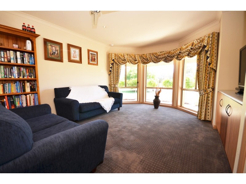 335 Blind Creek Road, Cardigan VIC 3352