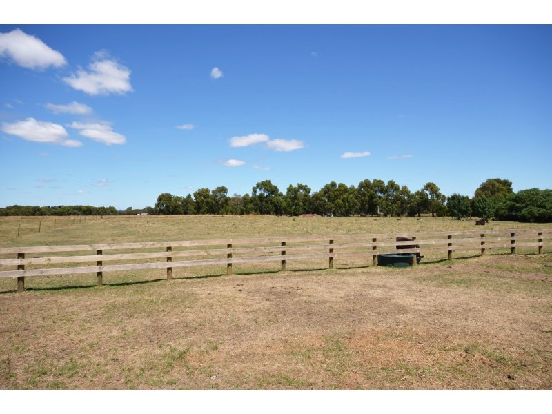 335 Blind Creek Road, Cardigan VIC 3352