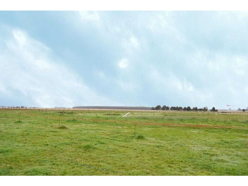 90 Heinz Road, Cambrian Hill VIC 3352