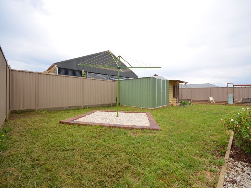 7 Deakin Drive, Delacombe VIC 3356