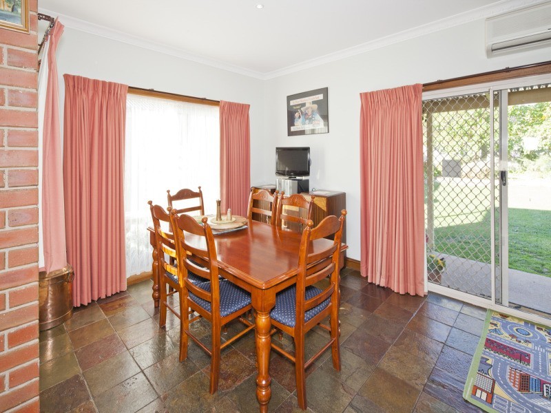 424 Kingston Road, Kingston VIC 3364