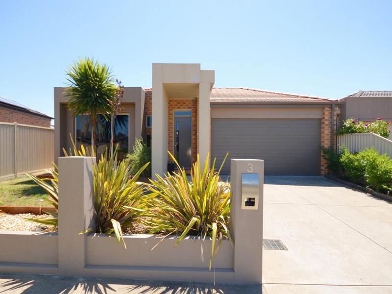 3 Belmar Crescent, Canadian VIC 3350