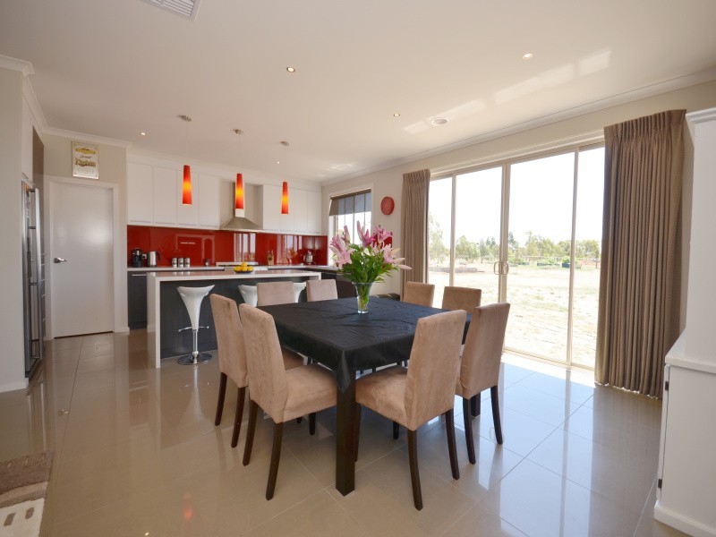 11 Maxwell Street, Cardigan Village VIC 3352