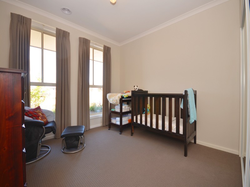 11 Maxwell Street, Cardigan Village VIC 3352