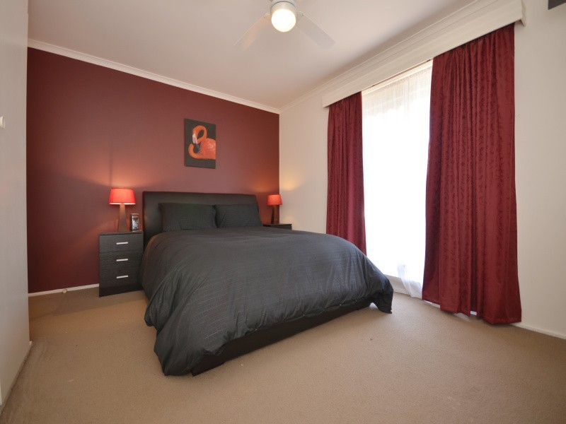 51 Whitelaw Avenue, Delacombe VIC 3356