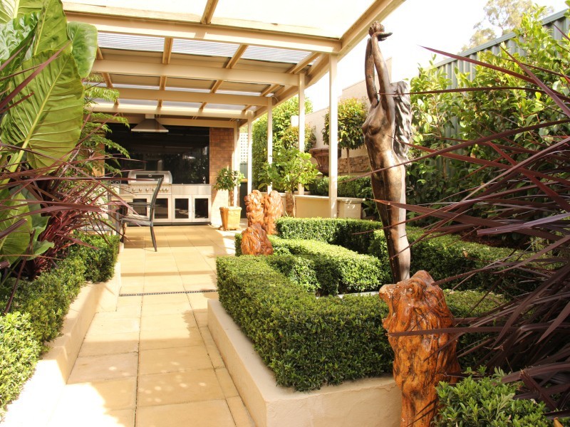 1 Oakbank Drive, Mount Helen VIC 3350