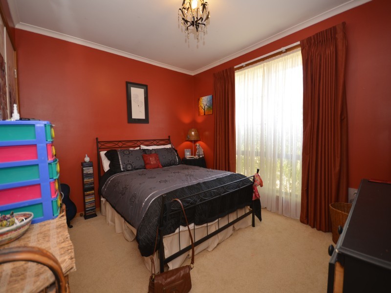 212 Greenhalghs Road, Delacombe VIC 3356