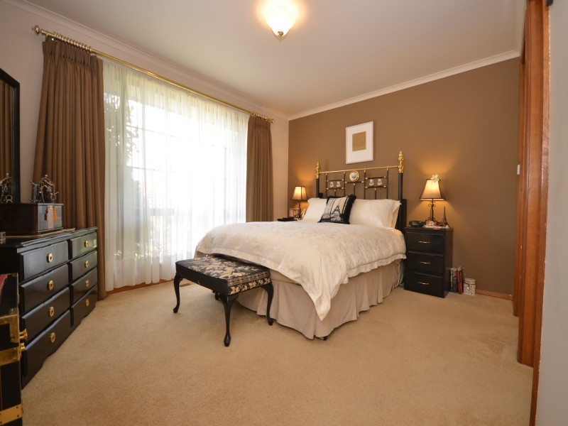 212 Greenhalghs Road, Delacombe VIC 3356