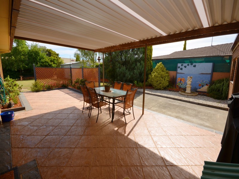 212 Greenhalghs Road, Delacombe VIC 3356