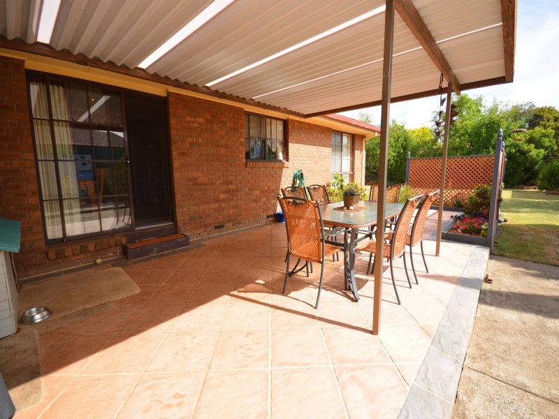 212 Greenhalghs Road, Delacombe VIC 3356