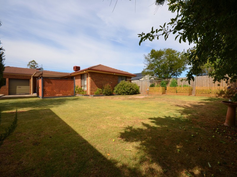 212 Greenhalghs Road, Delacombe VIC 3356