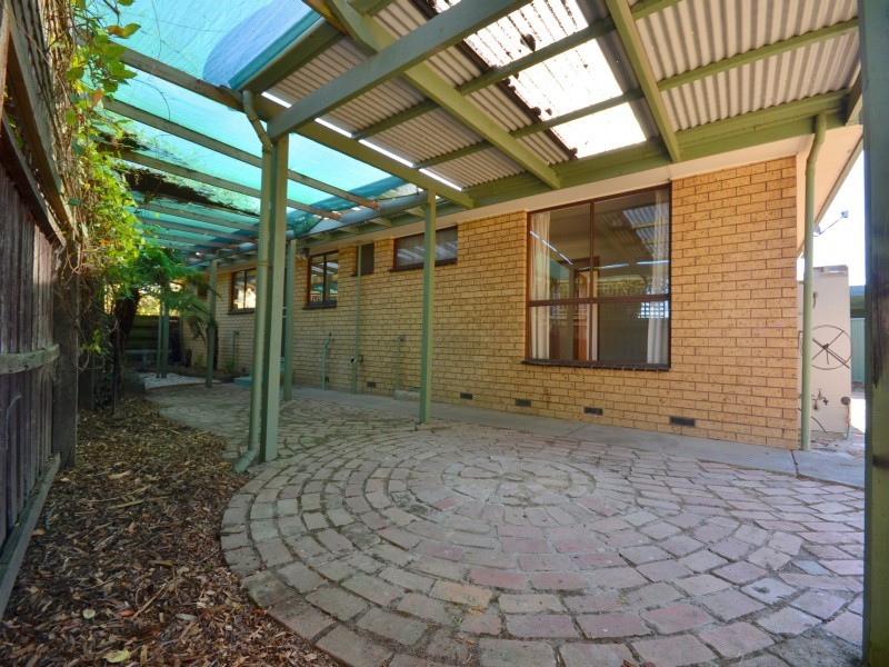 8 Iona Drive, Ballarat VIC 3350