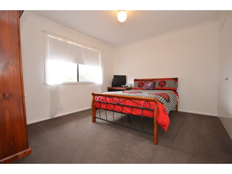 33 Adina Road, Ross Creek VIC 3351