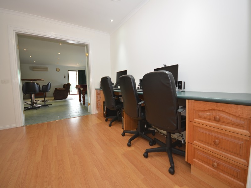 33 Adina Road, Ross Creek VIC 3351