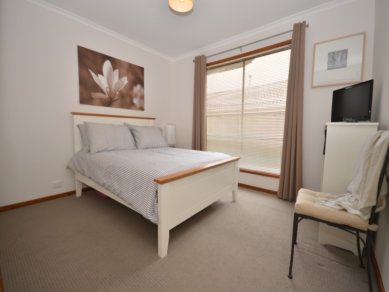 1/24 Bradby Avenue, Mount Clear VIC 3350