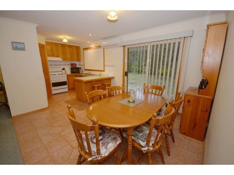 158 Grevillea Drive, Enfield VIC 3352