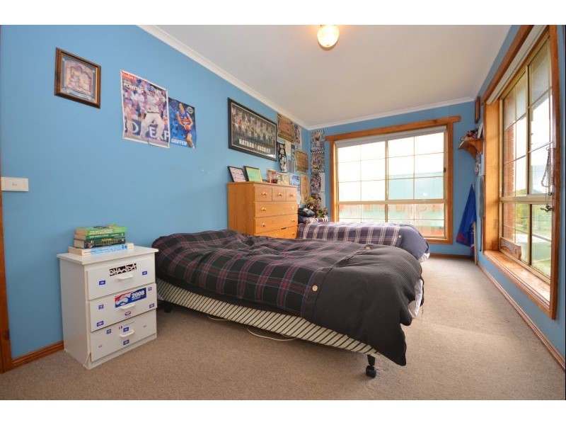 35 Urquhart Street, Gordon VIC 3345