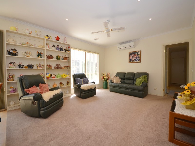 4 Hanover Street, Delacombe VIC 3356