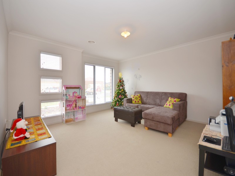 7 Deakin Drive, Delacombe VIC 3356