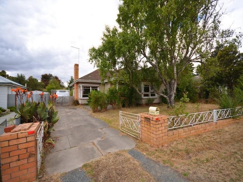 319 Lal Lal Street, Canadian VIC 3350
