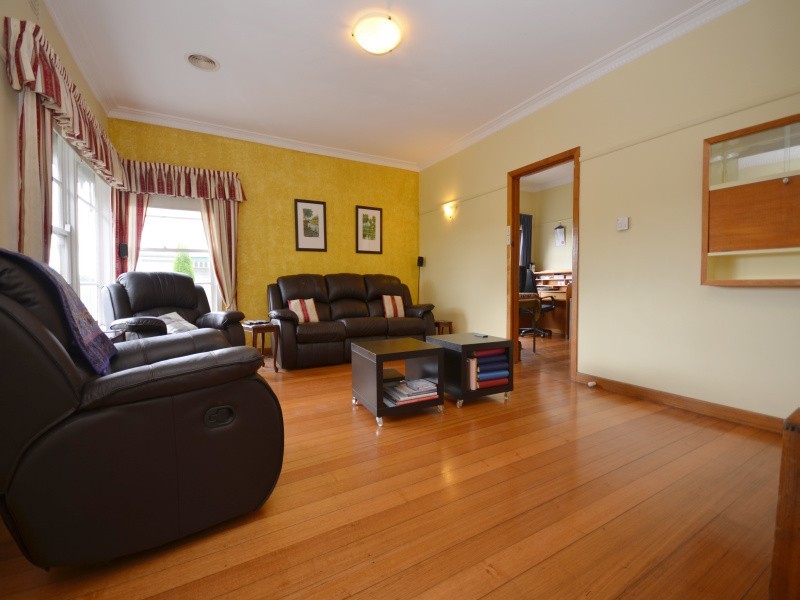 319 Lal Lal Street, Canadian VIC 3350