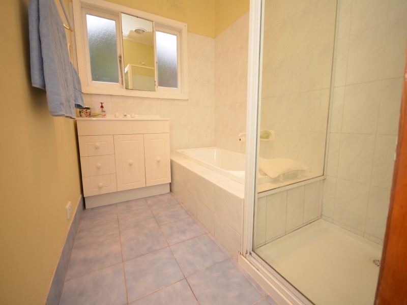 319 Lal Lal Street, Canadian VIC 3350