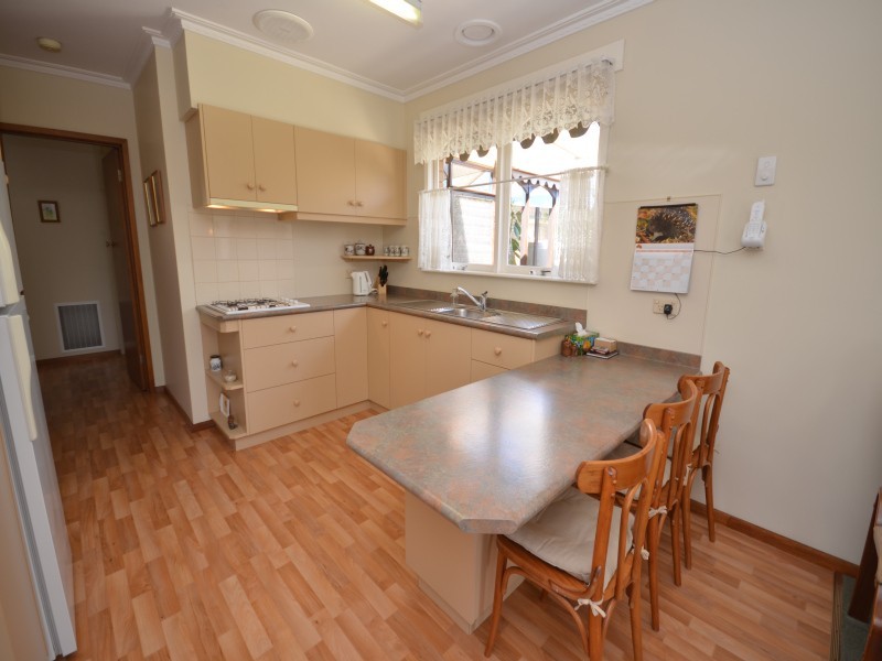 9 Oxford Street, Wendouree VIC 3355