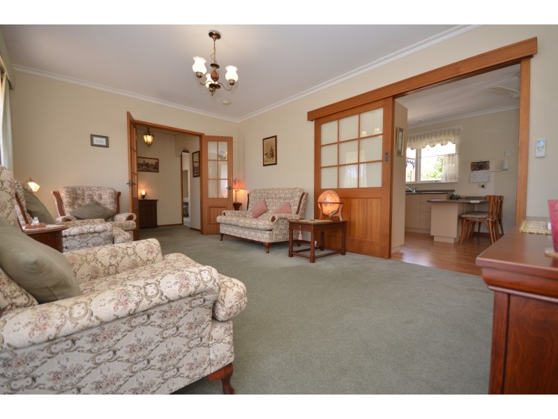 9 Oxford Street, Wendouree VIC 3355