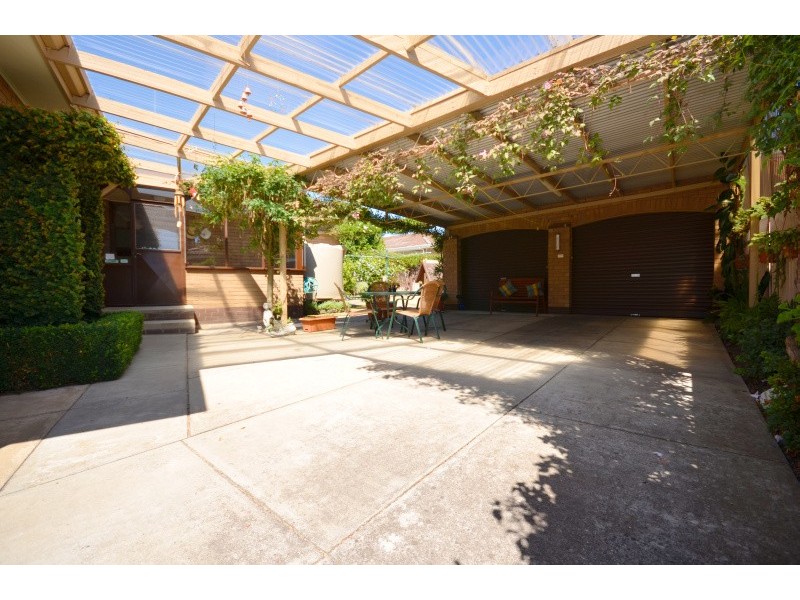 9 Oxford Street, Wendouree VIC 3355