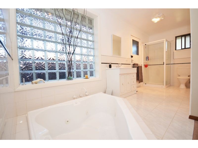 519 Wiltshire Lane, Delacombe VIC 3356