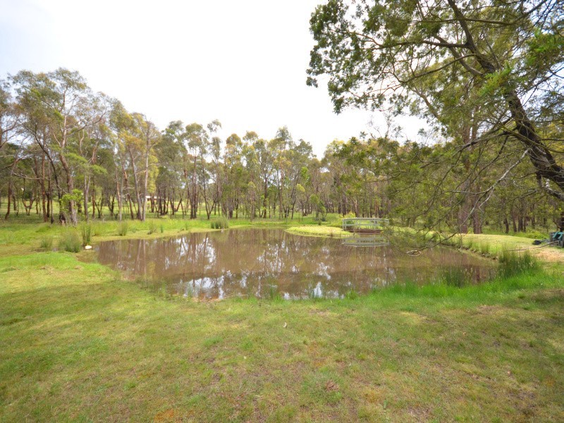 5 Junipers Road, Haddon VIC 3351