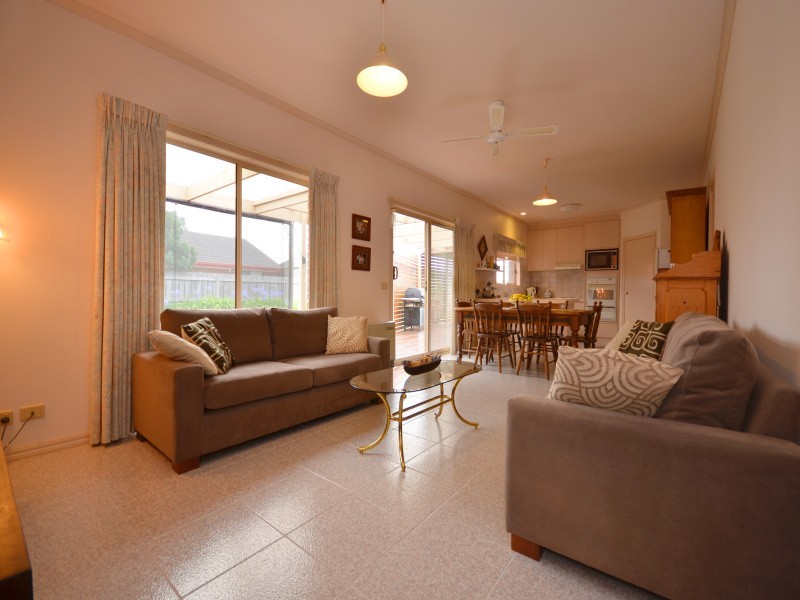 17 Shari Drive, Delacombe VIC 3356