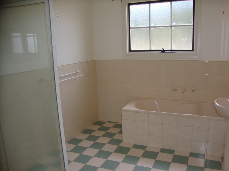 51 Linton-Piggoreet Road, Linton VIC 3360