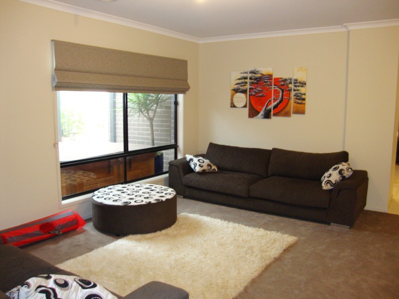 2 Avenwood Close, Canadian VIC 3350