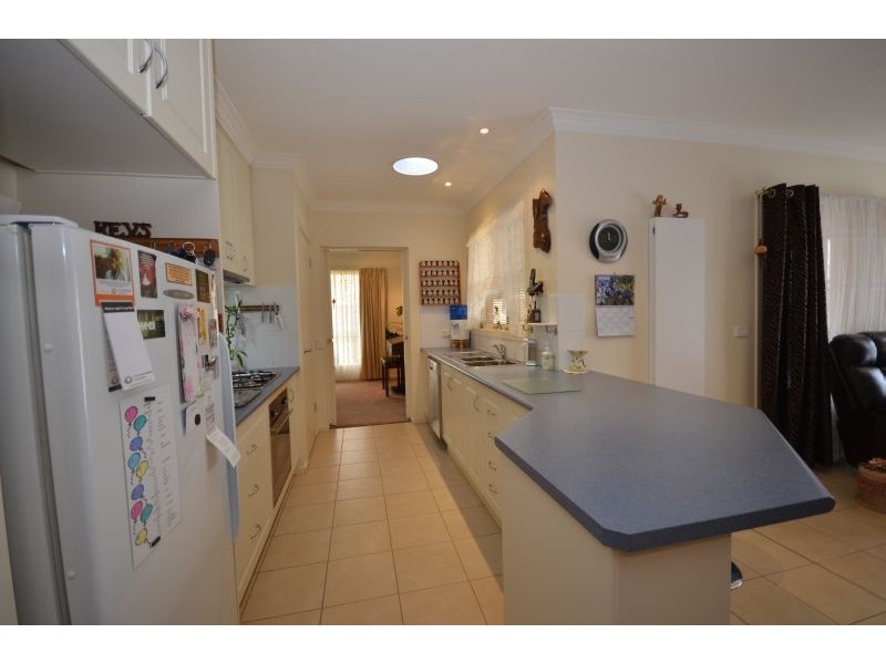 14 Robilliard Way, Sebastopol VIC 3356