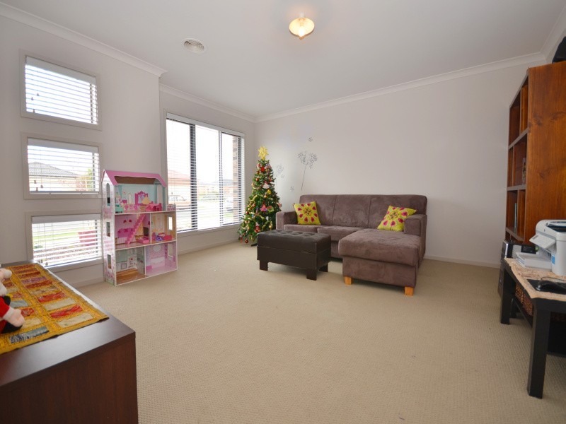 7 Deakin Drive, Delacombe VIC 3356