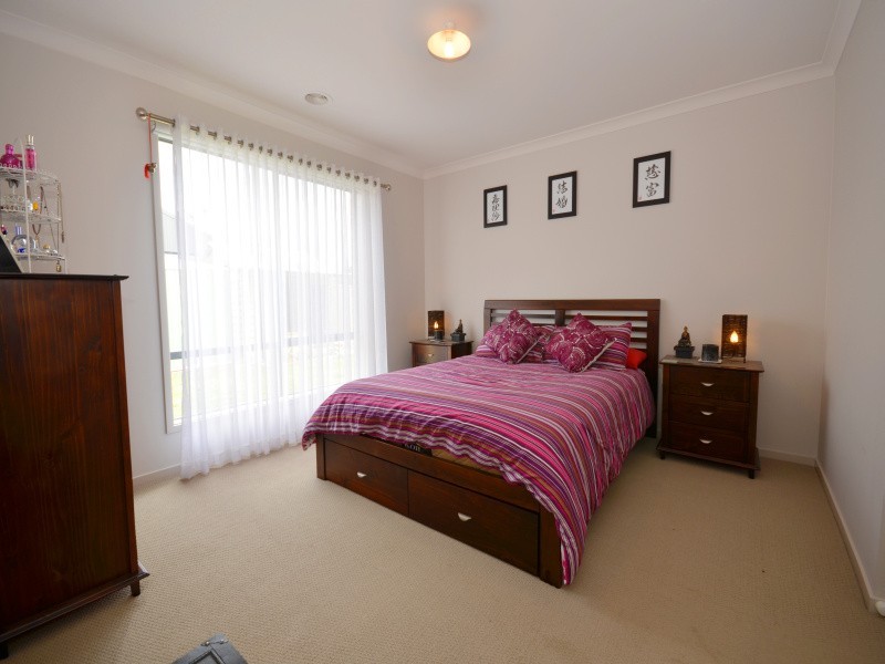 7 Deakin Drive, Delacombe VIC 3356