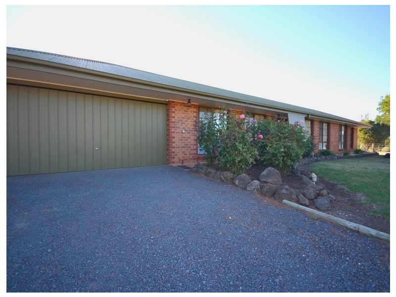 69 New North Court, Clunes VIC 3370