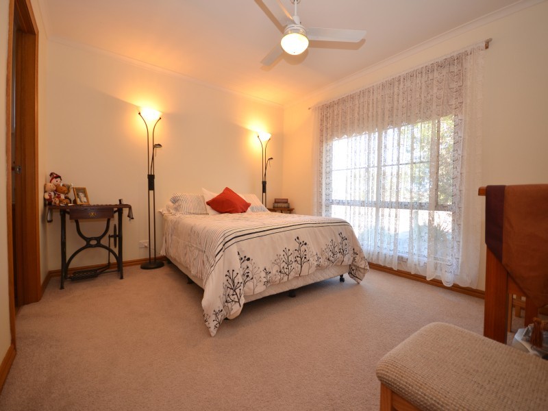 69 New North Court, Clunes VIC 3370