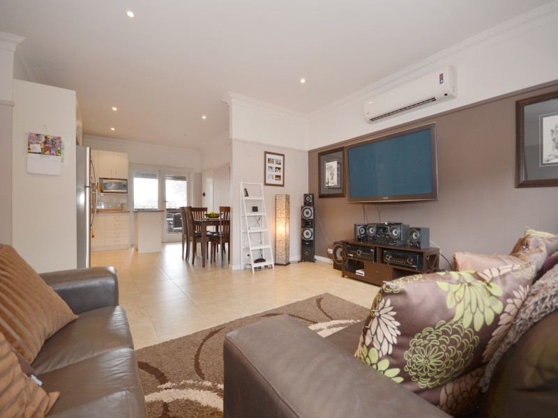 15 McIvor Road, Wallace VIC 3352