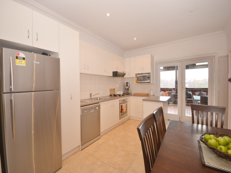 15 McIvor Road, Wallace VIC 3352