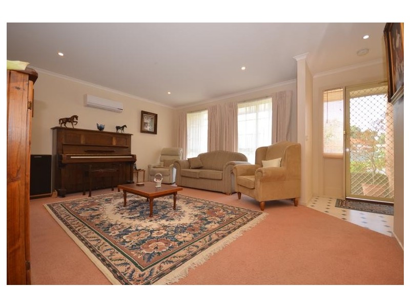 1 Park Lane, Mount Helen VIC 3350