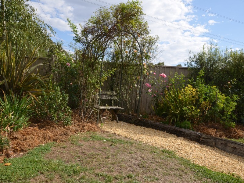 1 Park Lane, Mount Helen VIC 3350