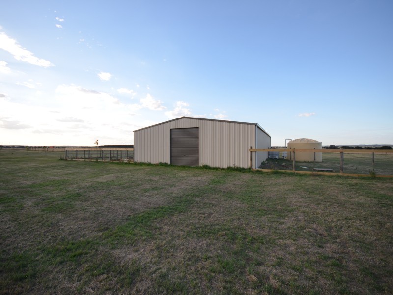 90 Heinz Road, Cambrian Hill VIC 3352