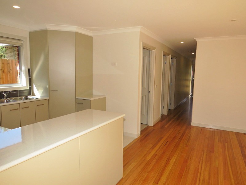 1 & 2, 64 Service Street, Clunes VIC 3370